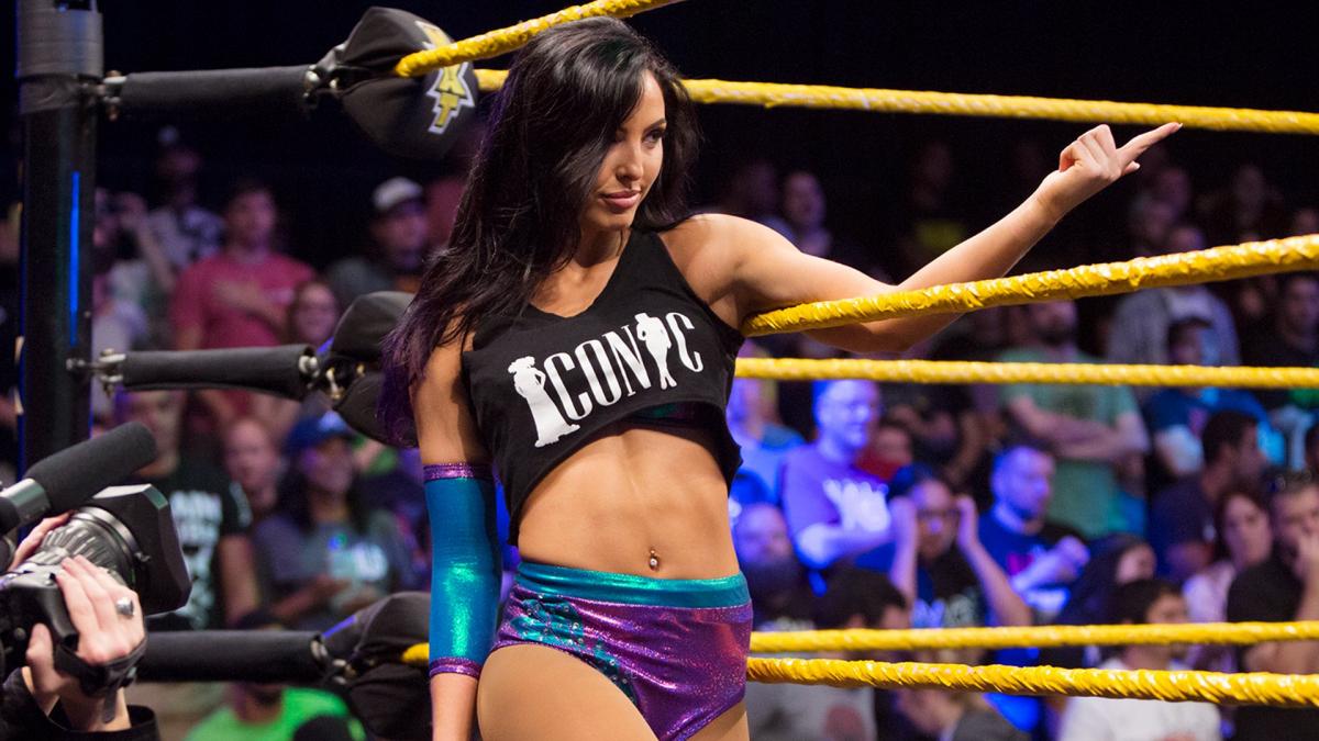 peyton royce aew